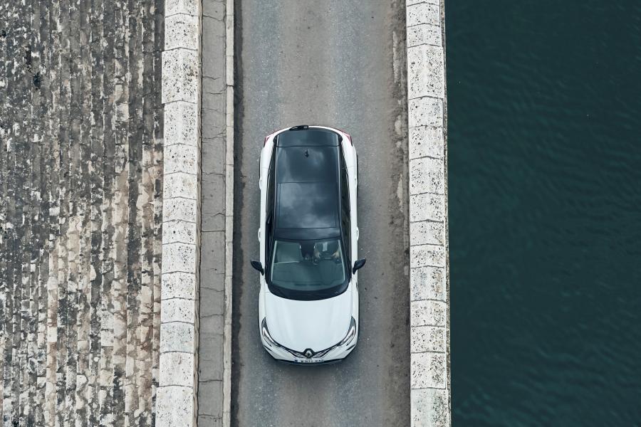  Renault Captur Initiale Paris 2019 года  (WW) (фото 30 из 42)